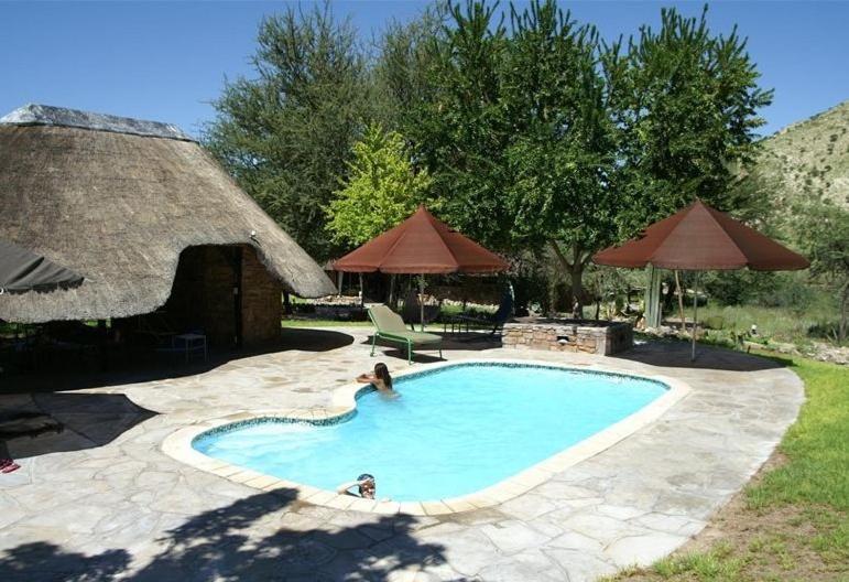 Usakos Etusis Lodge מראה חיצוני תמונה
