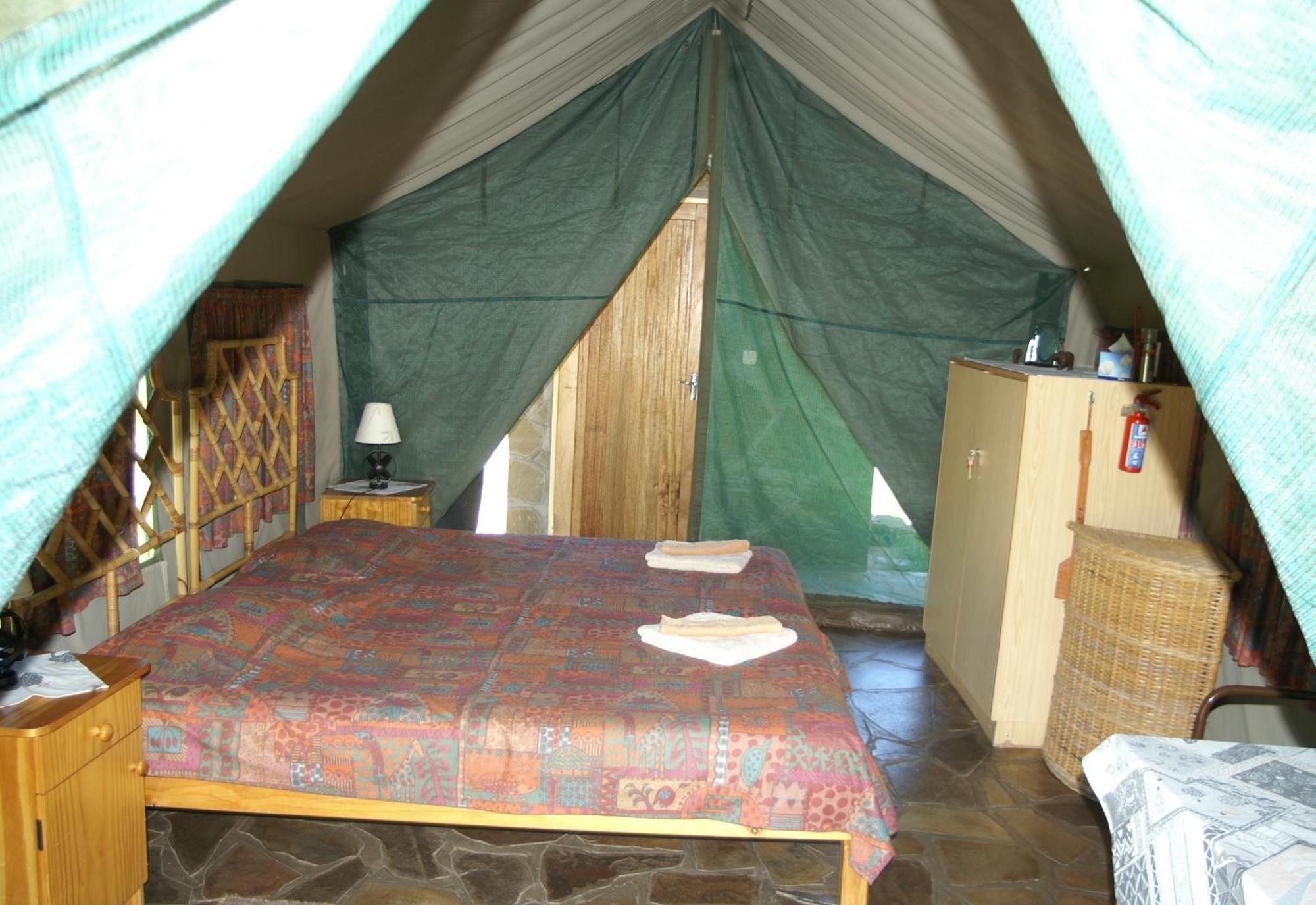 Usakos Etusis Lodge מראה חיצוני תמונה